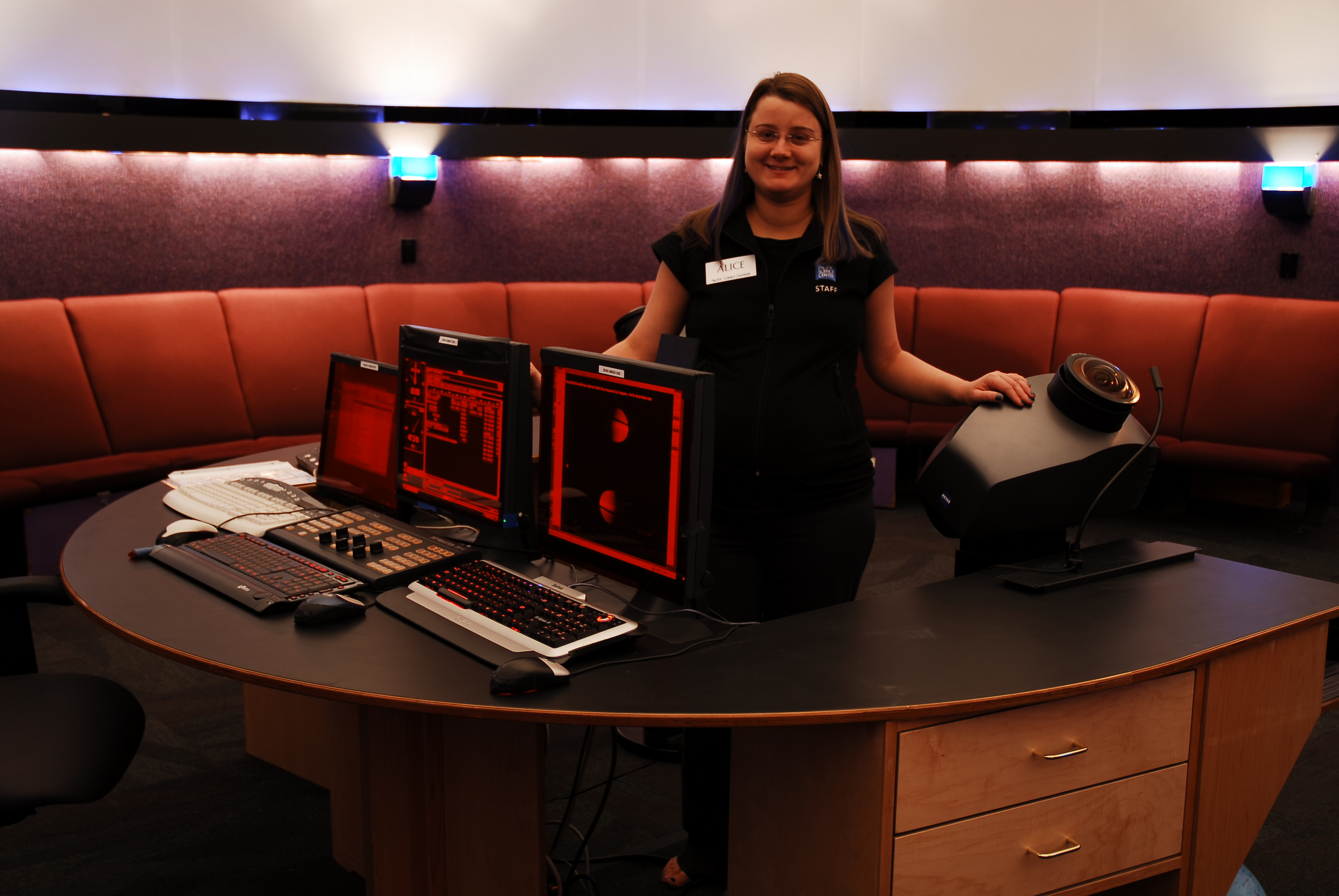 Willard Smith Planetarium 1-2011 Internal with Alice 01